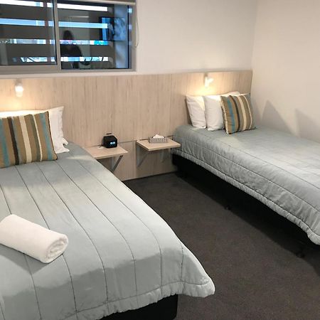 Beachfront Hotel Hokitika Bagian luar foto
